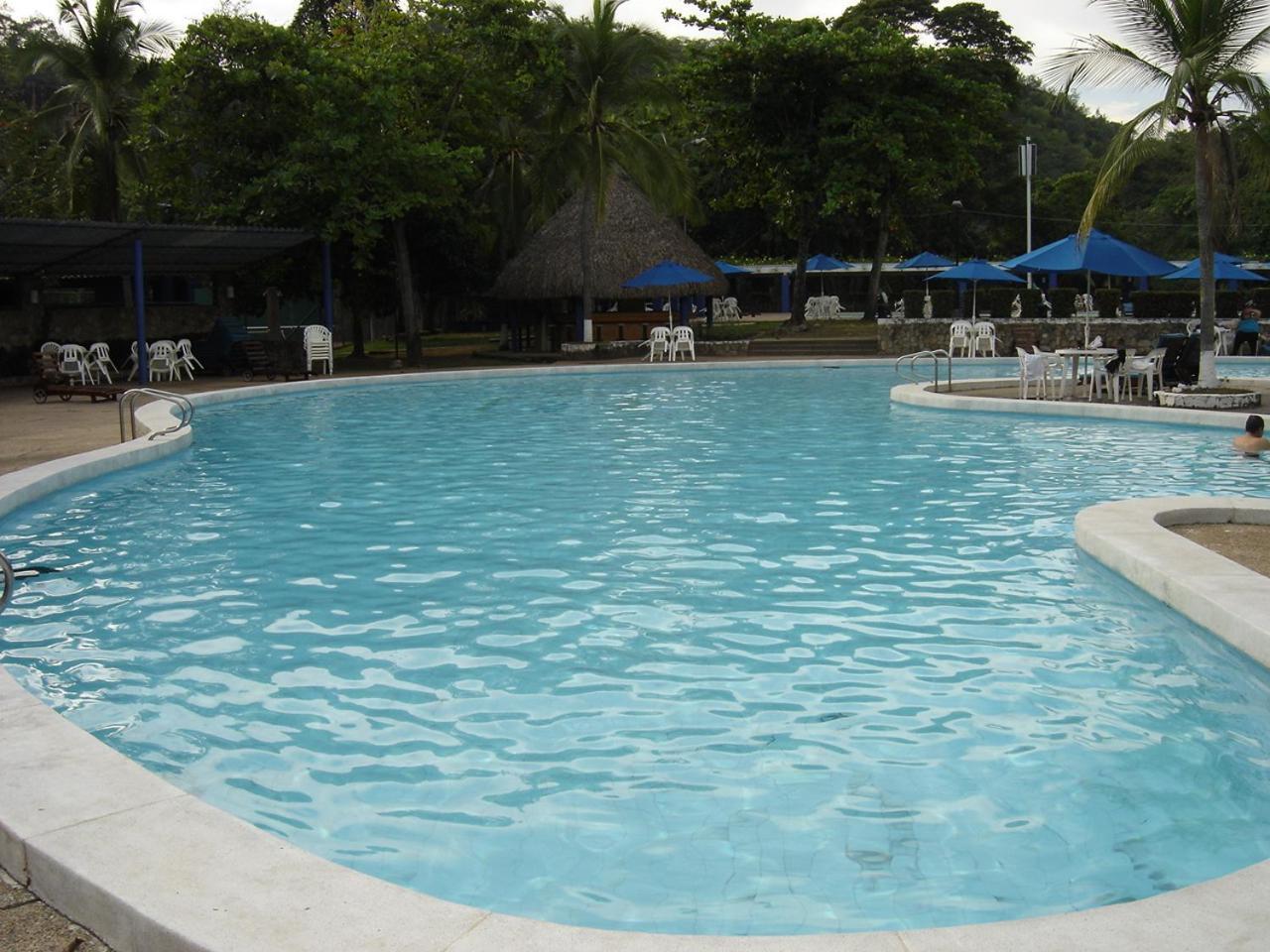 Hotel Guadaira Resort Melgar Extérieur photo