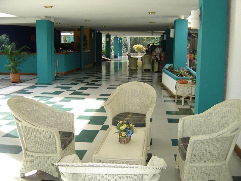 Hotel Guadaira Resort Melgar Extérieur photo